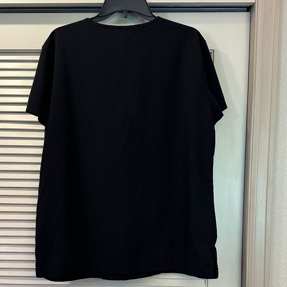 Koi Sapphire Black Scrub Top - Picture 3 of 10